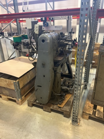 1470180-12 Revolver svarv