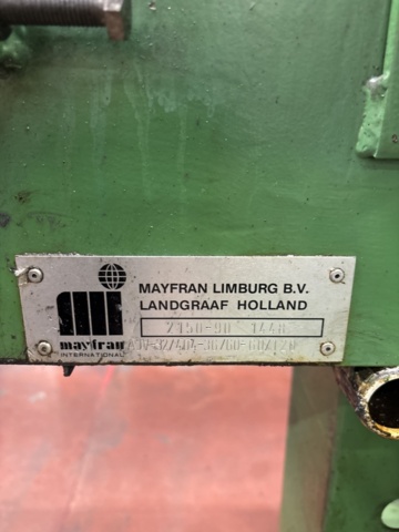 1444845-12 Machining center with chip conveyor and magnetic table – Mazak AJV-35/60