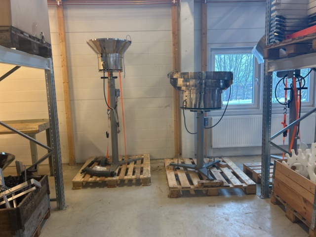 1470182-37 Komplett matar- och orienteringssystem för kapsyler/lock