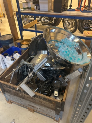 1470182-40 Komplett matar- och orienteringssystem för kapsyler/lock