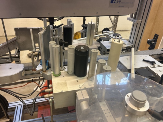 1470184-13 Etikettmaskin