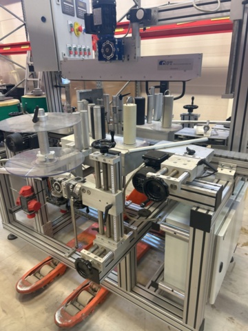 1470184-15 Etikettmaskin