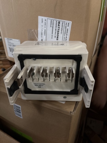 1444852-1 Tapp-off enheter