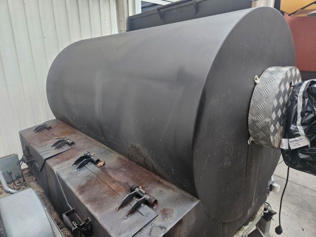 1449310-6 Motordriven rökvagn med 8 hyllor/nivåer - BM Grills & Smokers