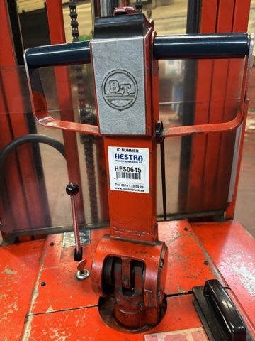 1444860-4 High lift stacker – Max lift height 4150 mm – 600 kg capacity