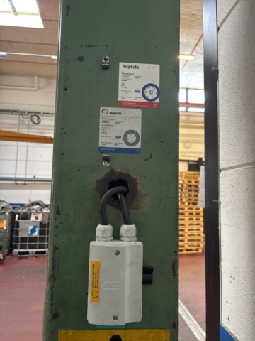 1444880-5 Pelarsvängkran med el-telfer – 125 kg