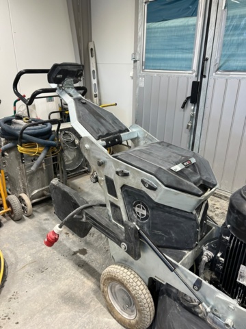 1426947-14 Golvslipmaskin HTC RX 8