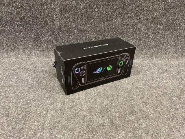 1472262-2 7” Xbox ROG Ally X