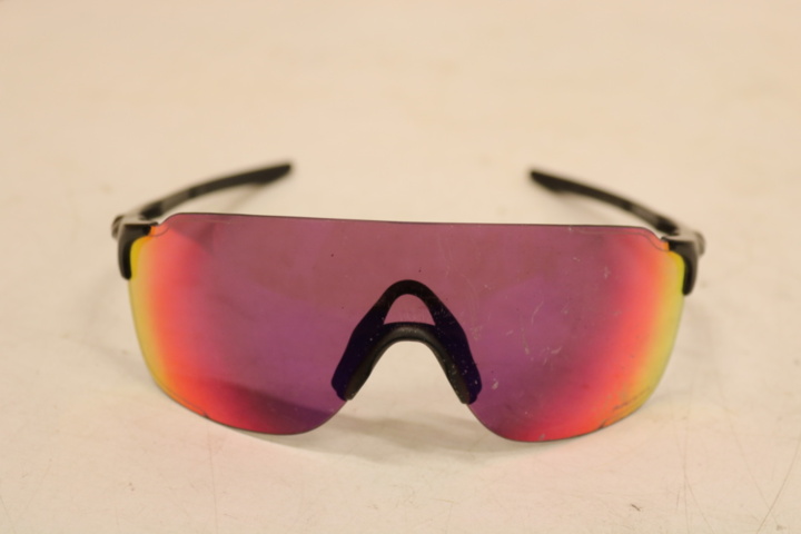 1416748-8 Wristwatch, power bank, sunglasses, etc.