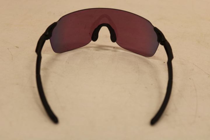 1416748-10 Wristwatch, power bank, sunglasses, etc.