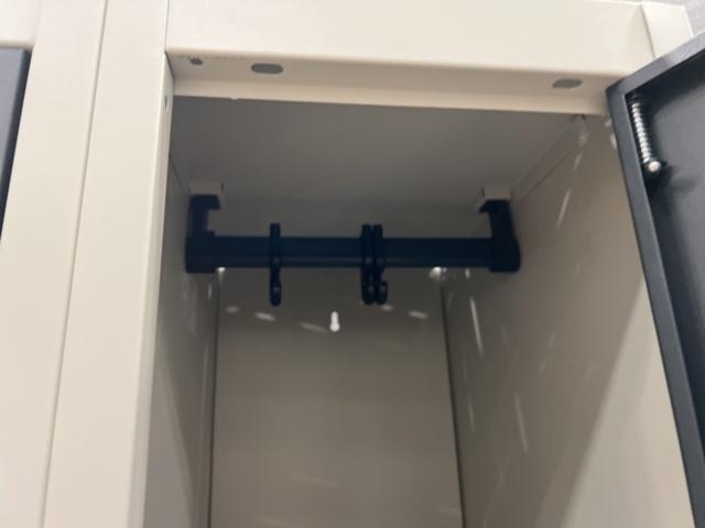 1472526-7 Klädskåp CLICK Omonterat, 2 sektioner, 4 dörrar