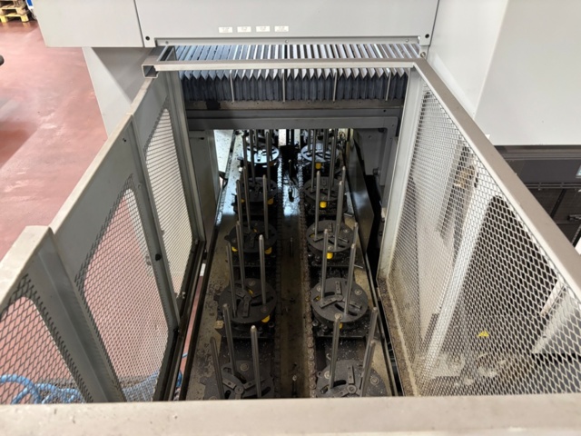 1404411-9 CNC lathe - Hyundai Kia SKT21VM - 2006