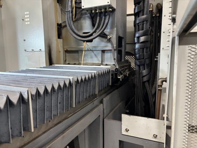 1404411-11 CNC lathe - Hyundai Kia SKT21VM - 2006