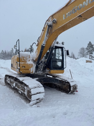 1472757-21 Grävmaskin Liugong 922 E -2013