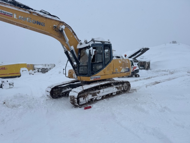 1472757-15 Grävmaskin Liugong 922 E -2013