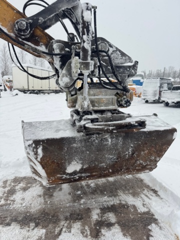 1472757-31 Grävmaskin Liugong 922 E -2013