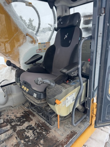 1472757-35 Grävmaskin Liugong 922 E -2013