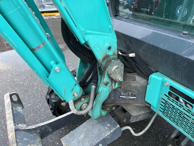 1454794-61 Bandgrävare med rototilt och 3 st va-skopor - Kobelco SK25SR-6E -2023