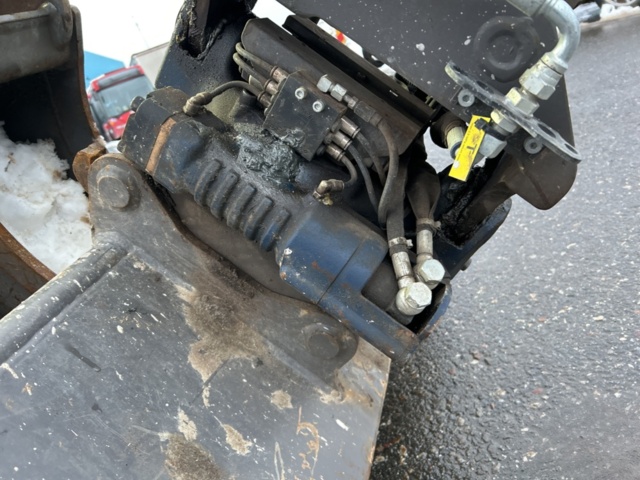 1454794-66 Bandgrävare med rototilt och 3 st va-skopor - Kobelco SK25SR-6E -2023