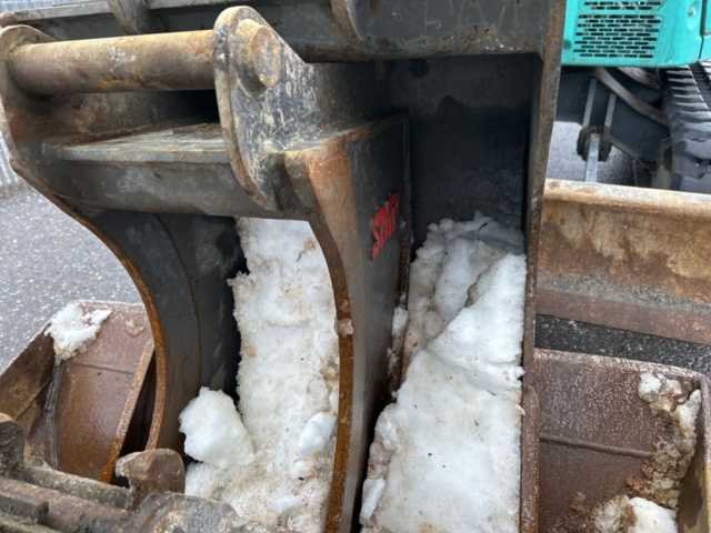 1454794-74 Bandgrävare med rototilt och 3 st va-skopor - Kobelco SK25SR-6E -2023