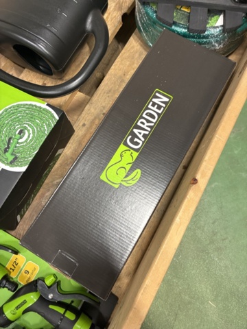 1472780-5 Sortiment med trädgårdsutrustninig