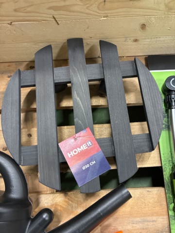 1472781-4 Sortiment med trädgårdsutrustninig