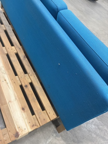 1472836-10 Soffa Kinnarps