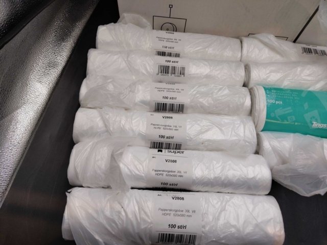 1472389-2 Avfallspåsar och dispensrar, 11 st – Katrin, Tingstad, 30 L, 70 L, väggmontering