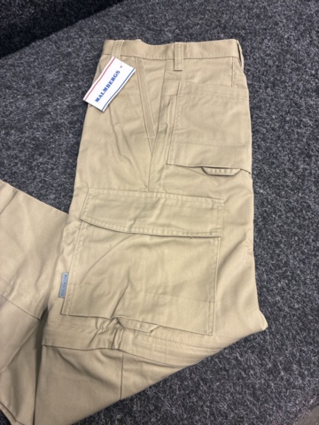 1472846-4 Ca 15 st Midjebyxor Malmbergs - Zip Off, Strl C48