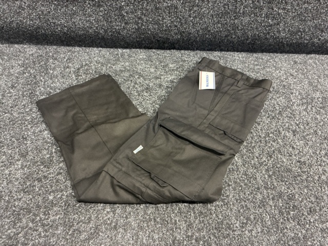 1472854-2 Ca 15 st Midjebyxor Malmbergs - Zip Off, Strl D108