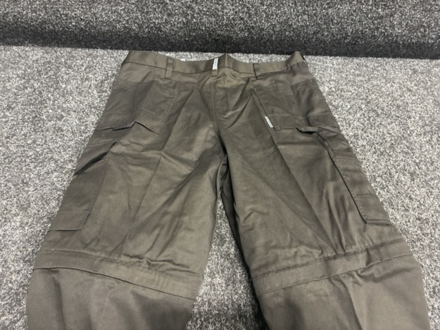 1472854-6 Ca 15 st Midjebyxor Malmbergs - Zip Off, Strl D108