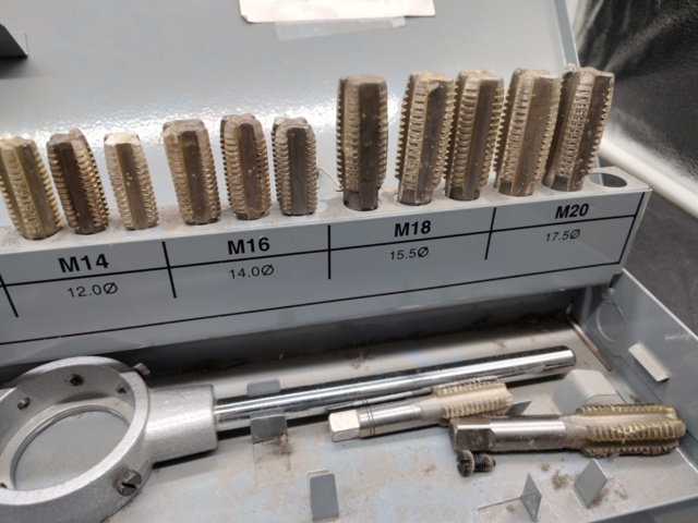 1472398-10 Tap and die set – Völkel, M3–M20, tool steel