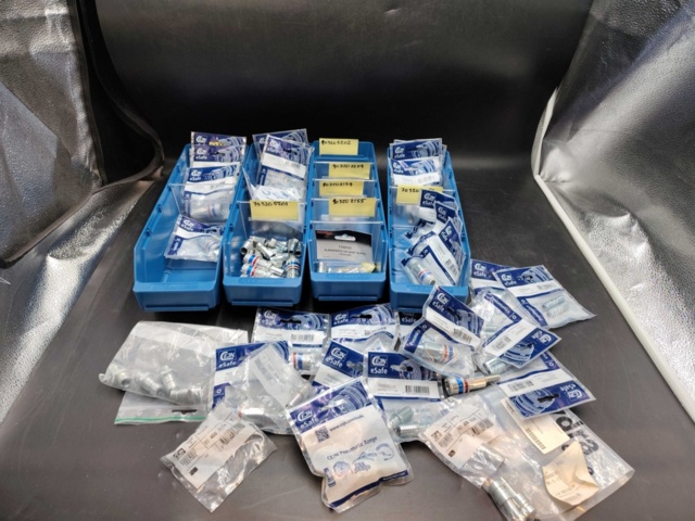 1472400-1 Parti med snabbkopplingar, CEJN, eSafe, tryckluft, blandade modeller