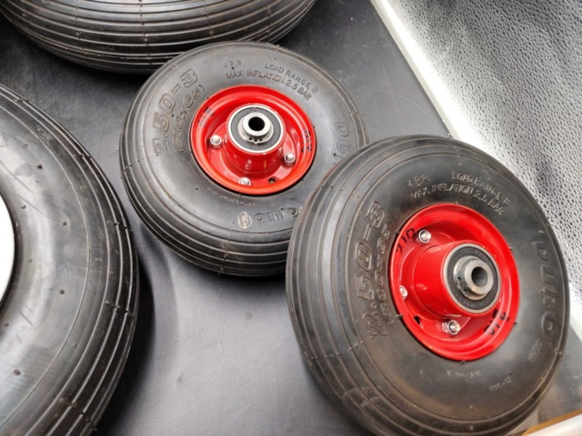 1472862-2 Luftgummihjul, 9 st – blandade dimensioner, stålfälg