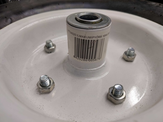 1472862-6 Luftgummihjul, 9 st – blandade dimensioner, stålfälg