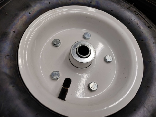 1472862-8 Luftgummihjul, 9 st – blandade dimensioner, stålfälg