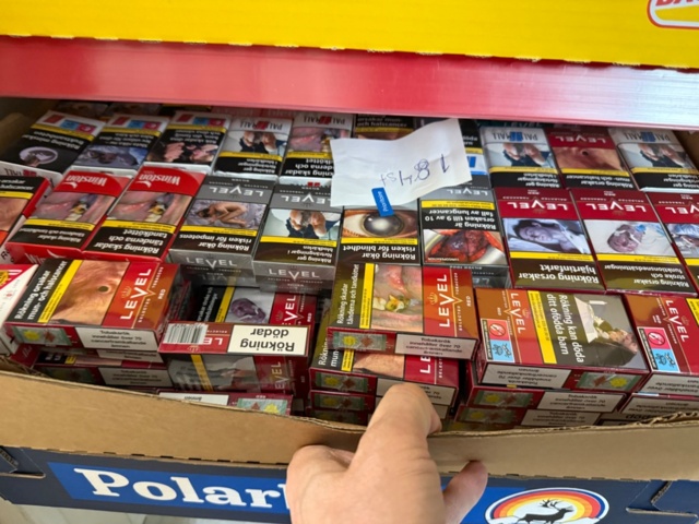 1405428-1 Lot of cigarettes - approx. 947 pcs