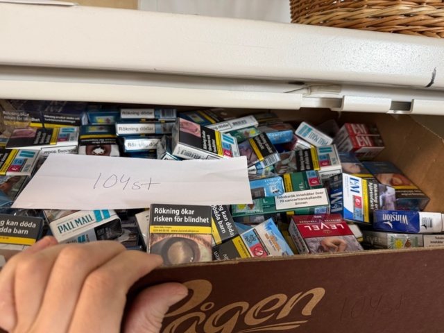 1405428-3 Lot of cigarettes - approx. 947 pcs