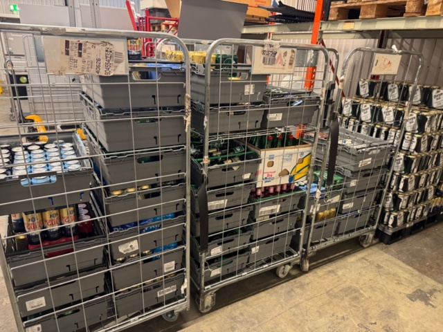 1405429-19 Lot of folk beer, mulled wine and cider – a total of approximately 1,225 pieces