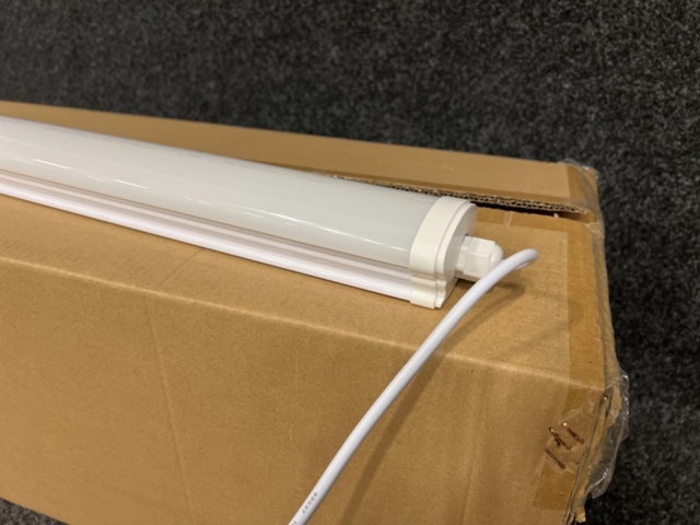 1472942-2 20 led luminaires 40W, 6000K