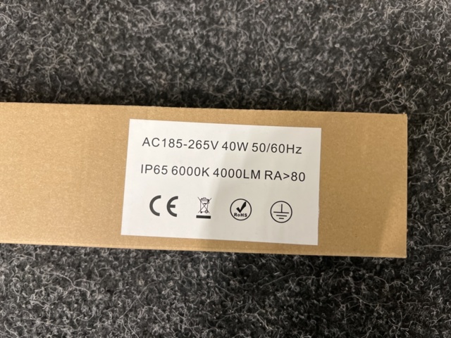 1472942-6 20 led luminaires 40W, 6000K