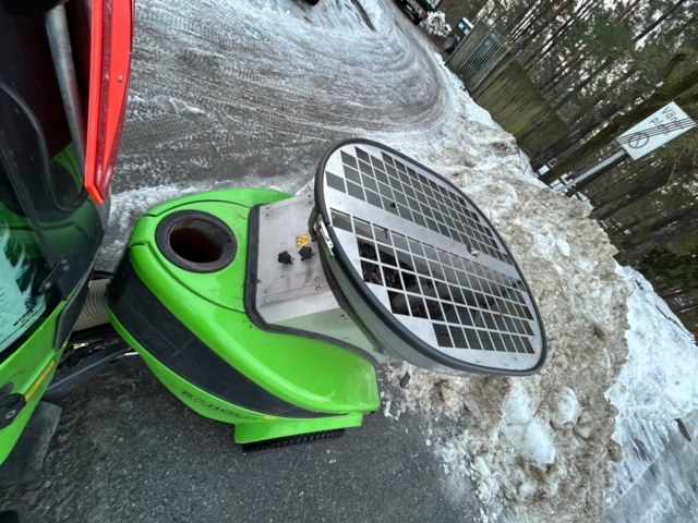 1411409-21 Redskapsbärare med tillbehör – Egholm City Ranger 2260 -2022, endast 360 h