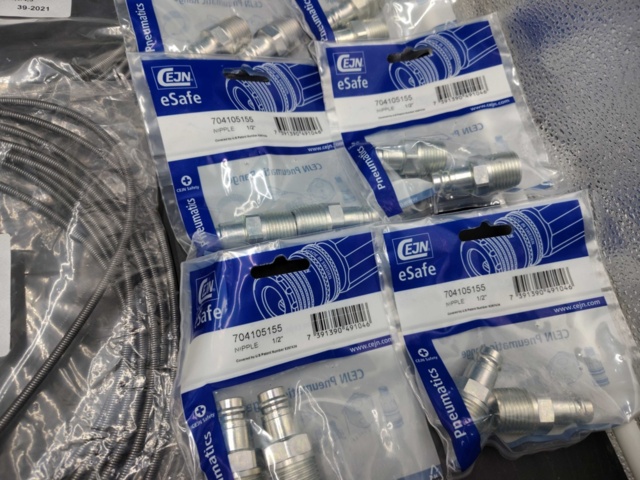 1472874-8 Blandat parti – arbets- och installationsmaterial, handverktyg, pneumatik