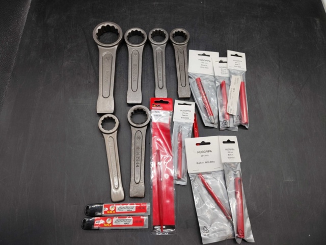 1472875-1 Tools, 16 pcs - impact wrenches, chisels, scriber, snap-off blade
