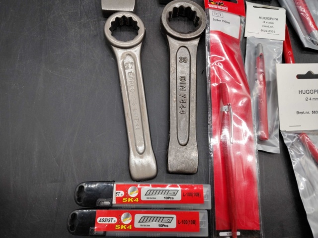 1472875-3 Tools, 16 pcs - impact wrenches, chisels, scriber, snap-off blade
