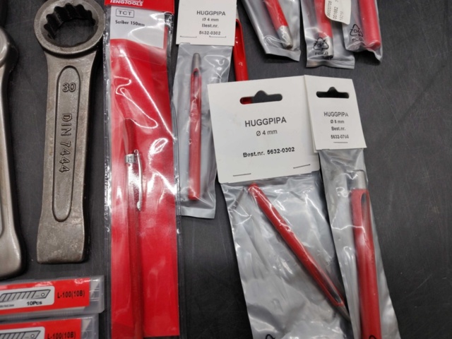 1472875-4 Tools, 16 pcs - impact wrenches, chisels, scriber, snap-off blade