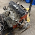 1404412-6 V8 engine with associated straight-engine - Chevrolet 305