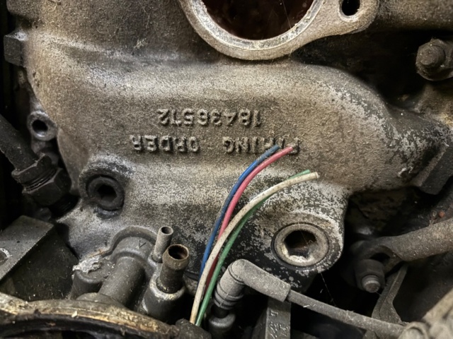 1404412-11 V8 engine with associated straight-engine - Chevrolet 305