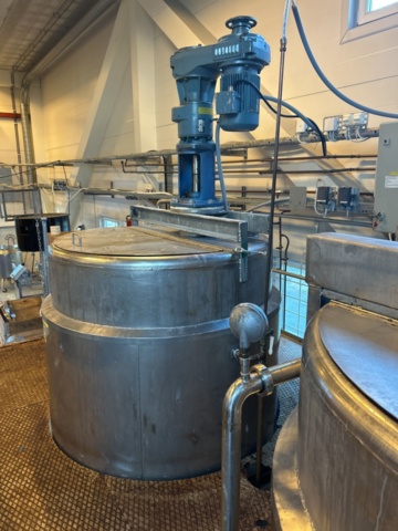 1475558-17 Mantlade tankar