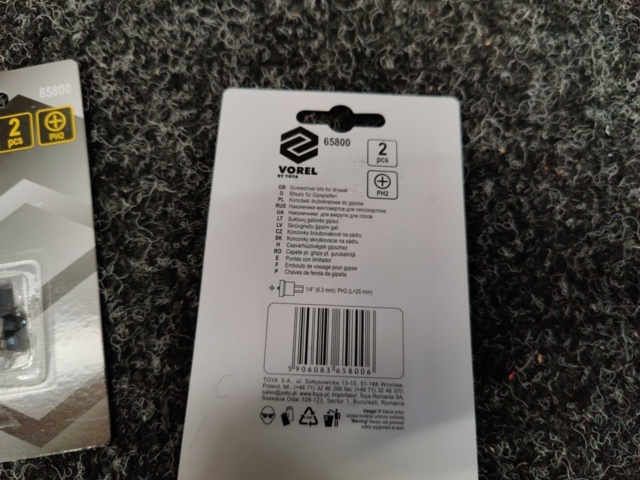 1475536-4 108 pcs pack. Total 216 bits